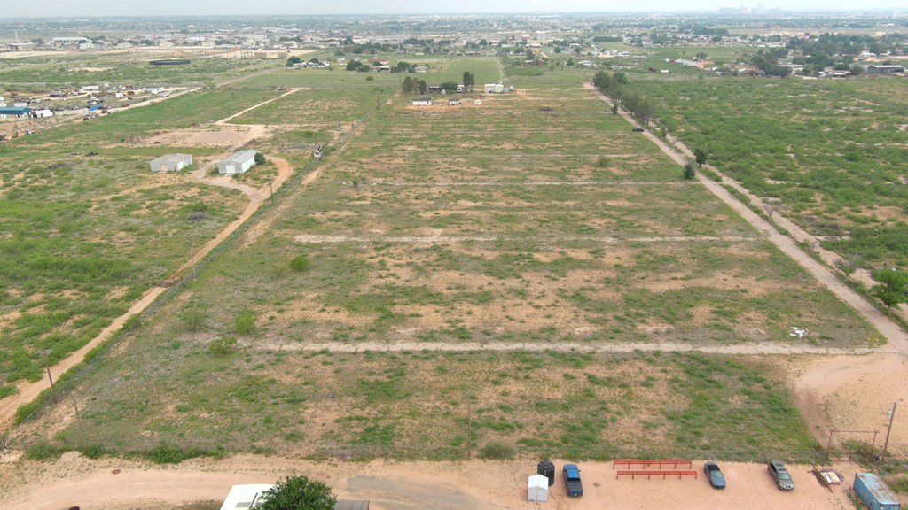 2701-c W County Rd 135 Property Photo 4