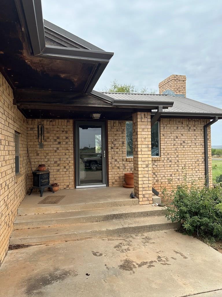 550 Willow Valley Rd Property Photo 2