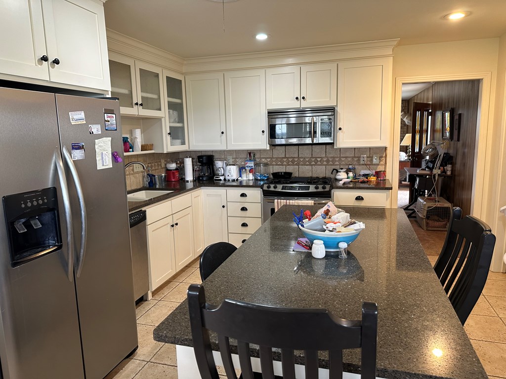 550 Willow Valley Rd Property Photo 8
