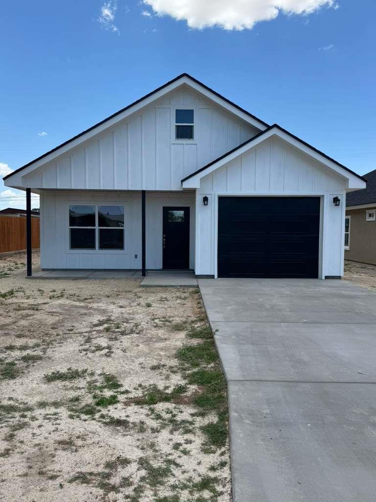 805 N Gillis Property Photo 1