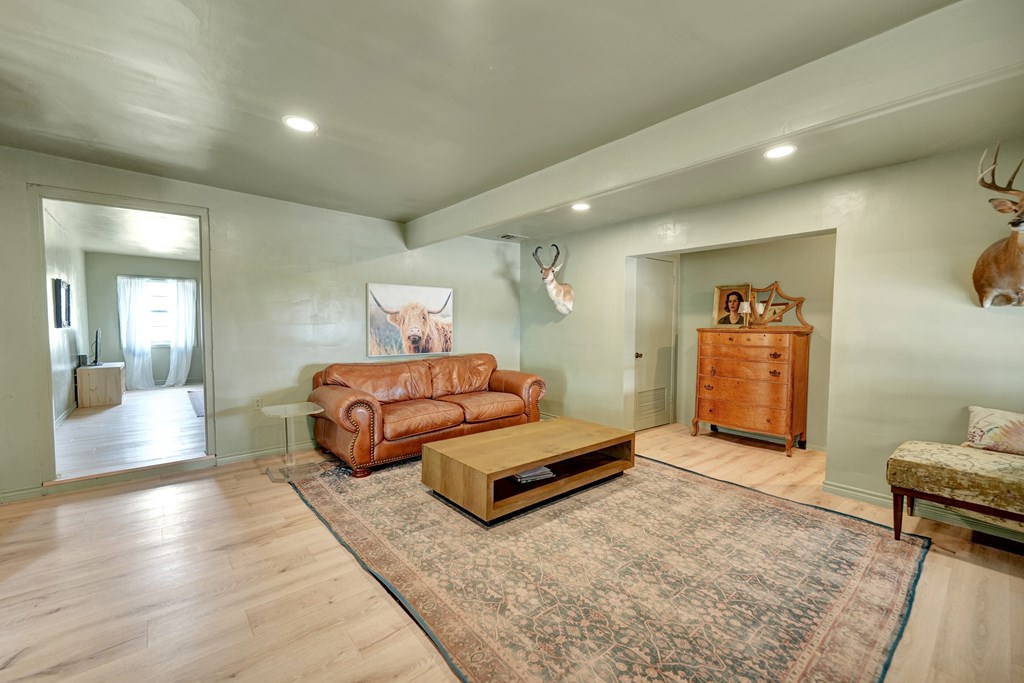 5512 Oriole Dr Property Photo 10