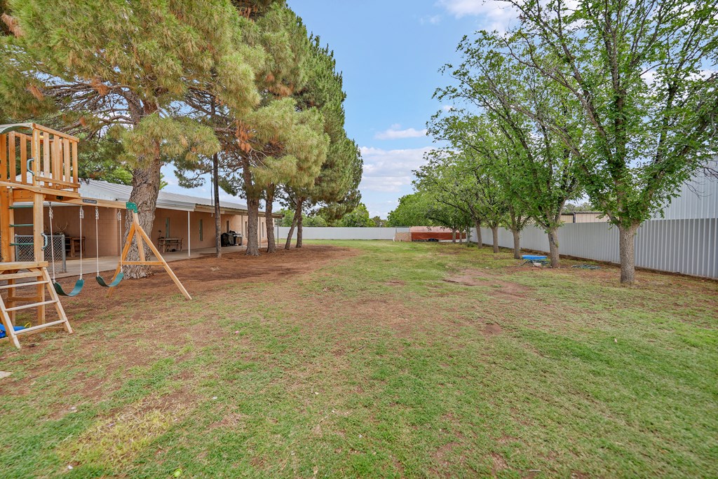 5512 Oriole Dr Property Photo 28