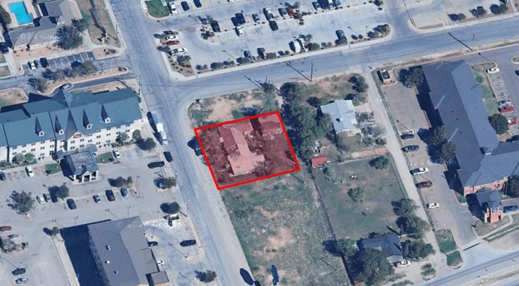 2407 Camp St Property Photo 1