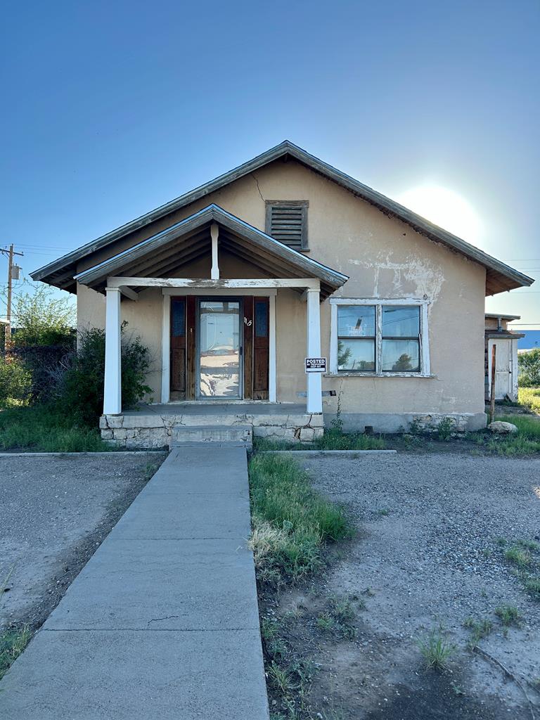 1105 N Front Property Photo 1