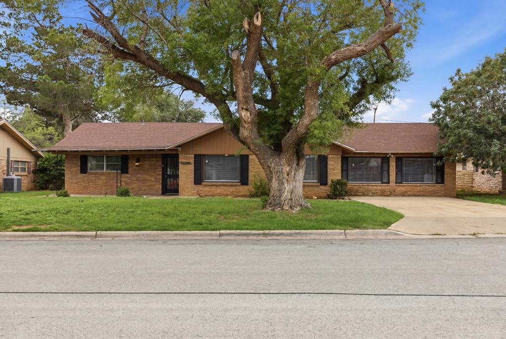 2603 Frontier Dr Property Photo 1