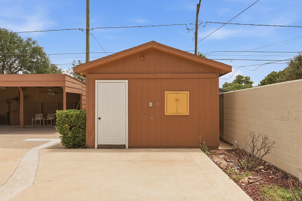 2603 Frontier Dr Property Photo 36