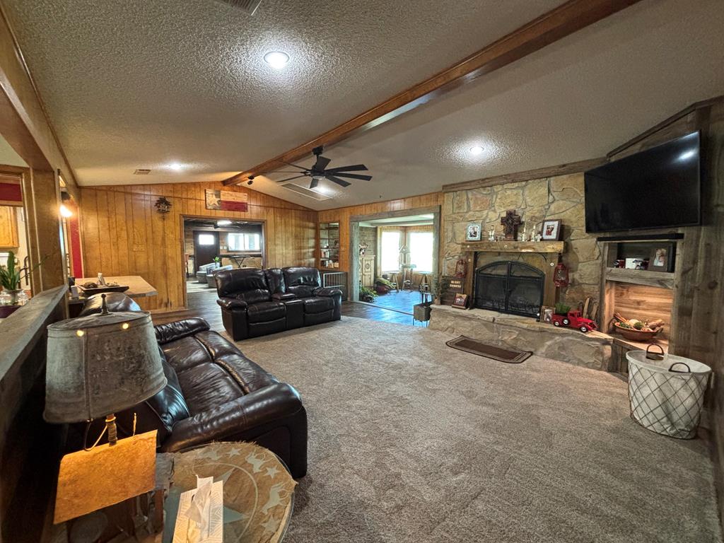 3706 Fm 1607 Property Photo 6