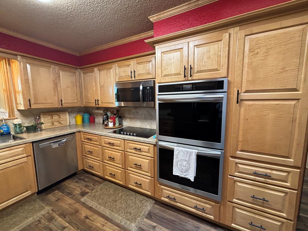 3706 Fm 1607 Property Photo 12