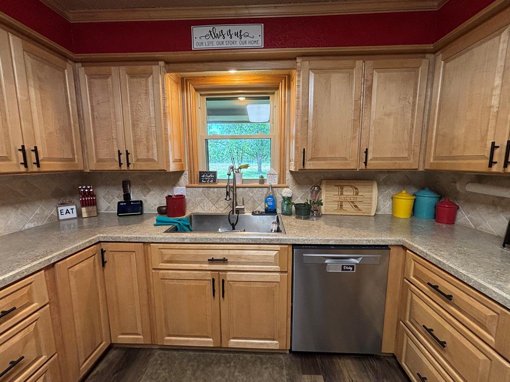 3706 Fm 1607 Property Photo 13