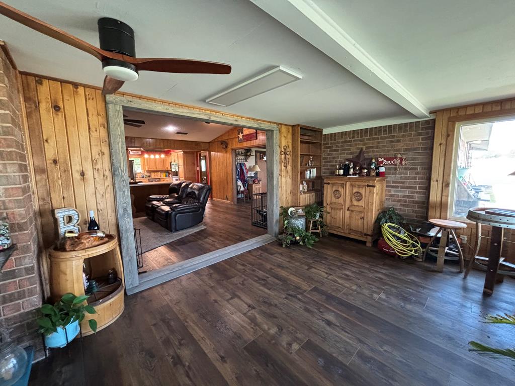 3706 Fm 1607 Property Photo 16