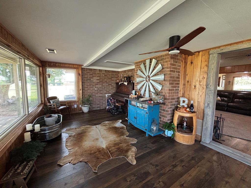 3706 Fm 1607 Property Photo 17