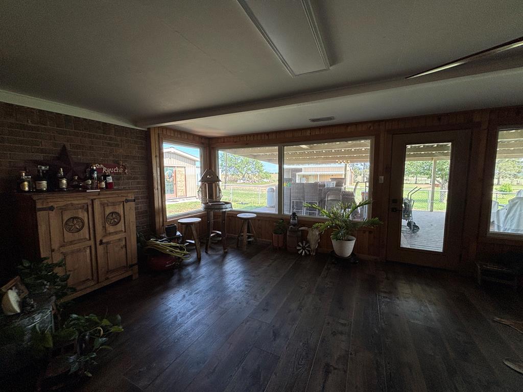 3706 Fm 1607 Property Photo 18