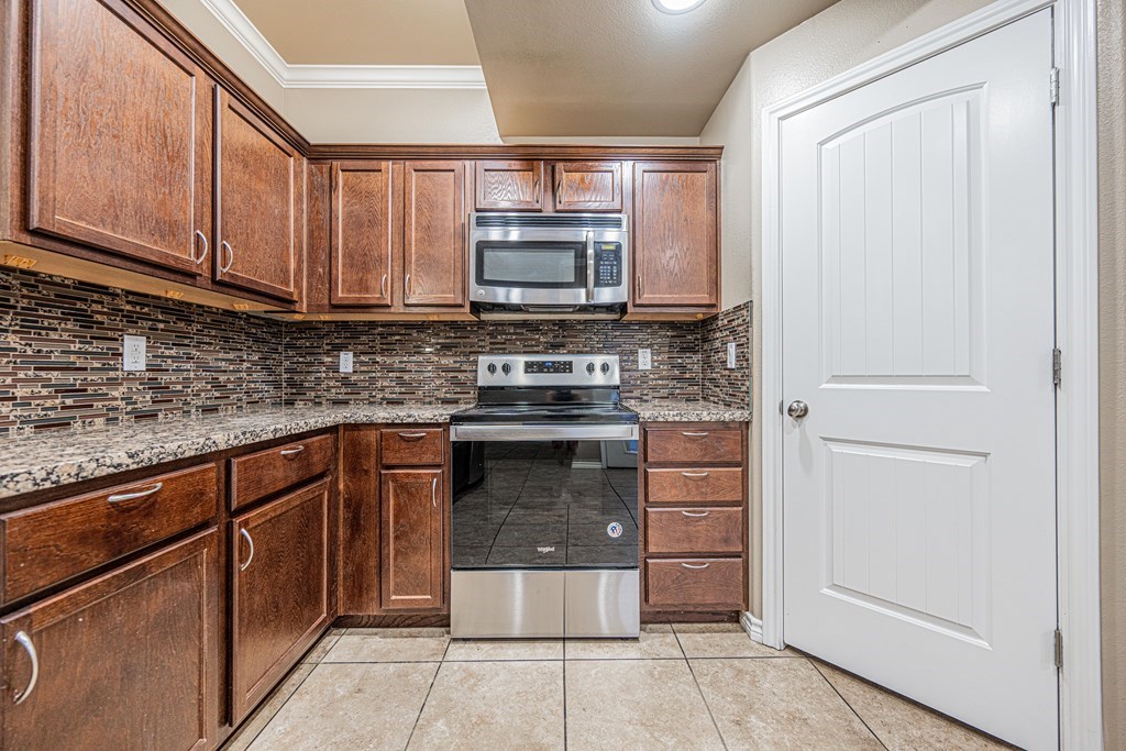 907 Old Course Road Property Photo 10