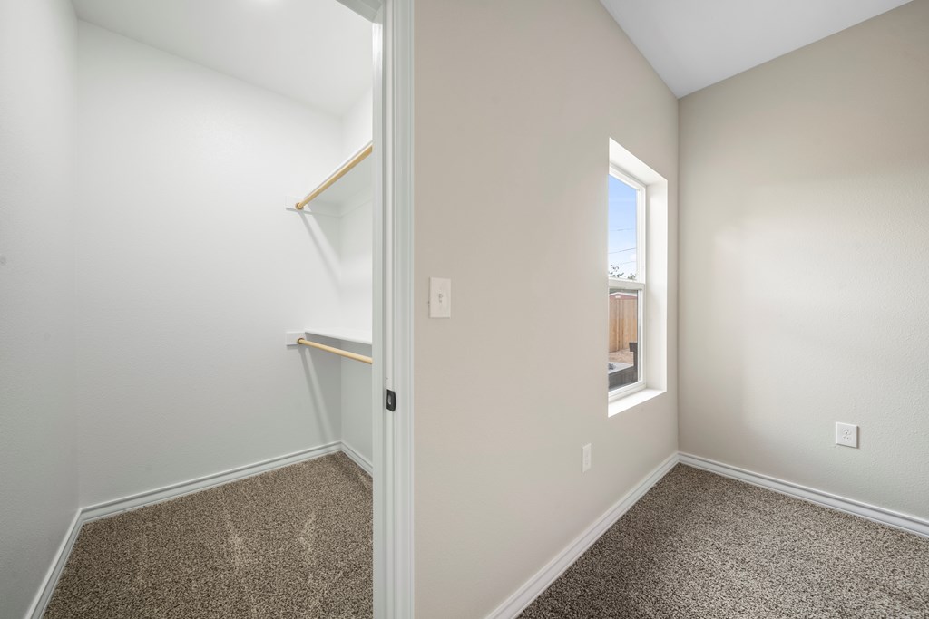 2219 Lynn Dr Property Photo 18