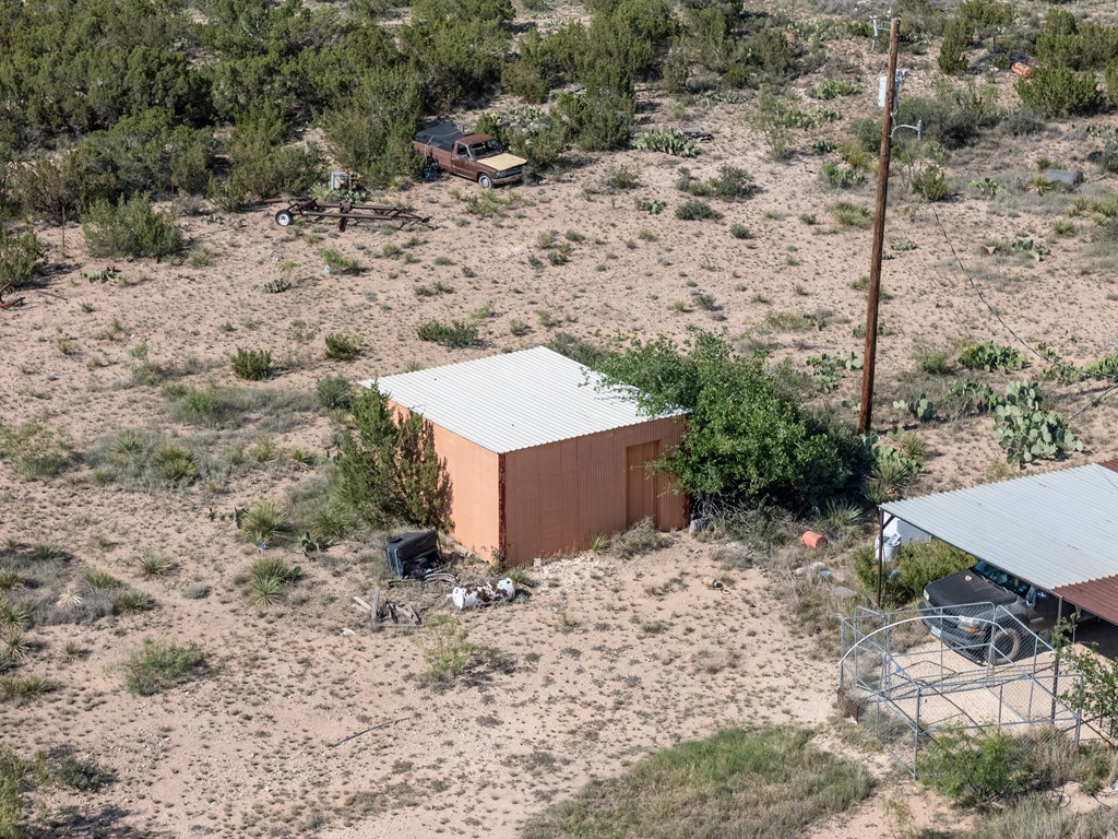 401 Matt Loop Rd Property Photo 12