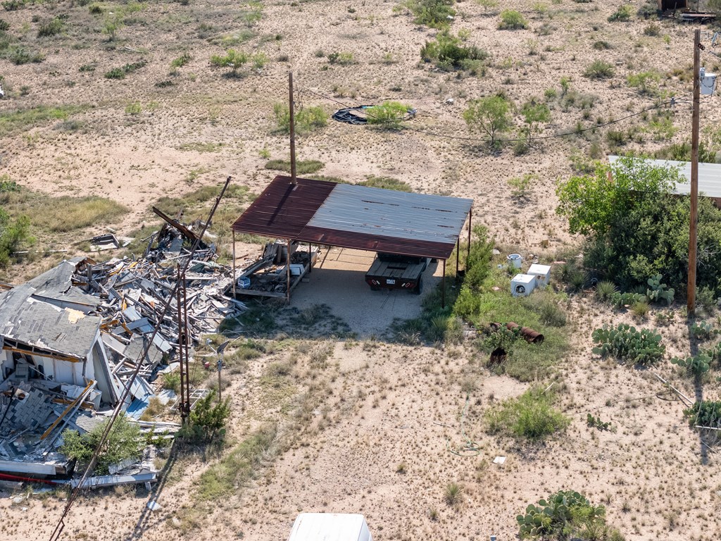 401 Matt Loop Rd Property Photo 13