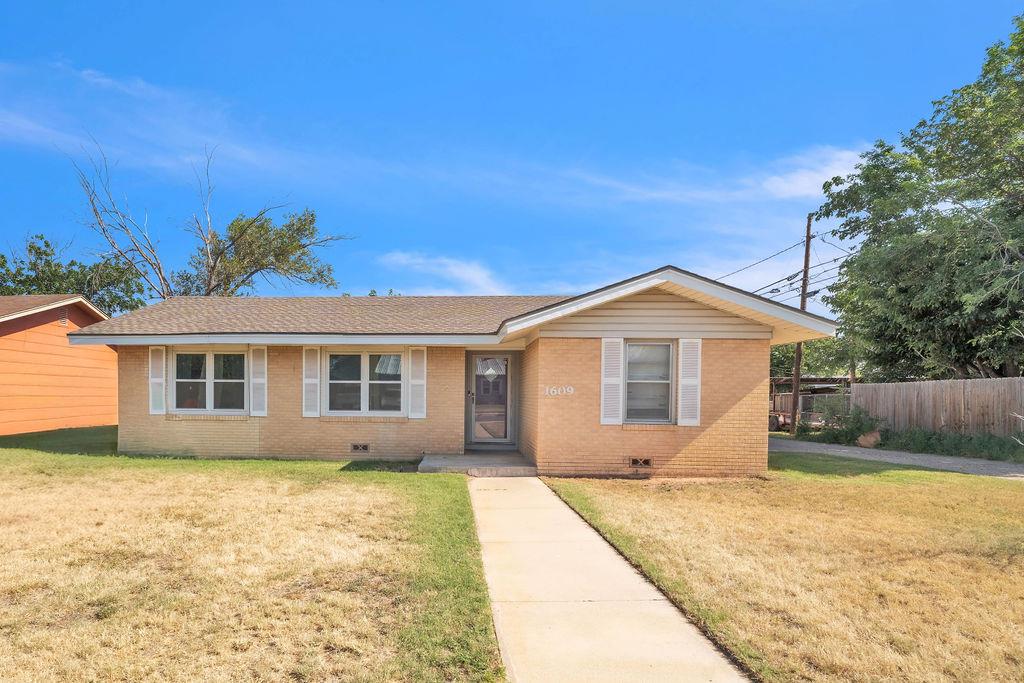 1609 Tucson Rd Property Photo 1