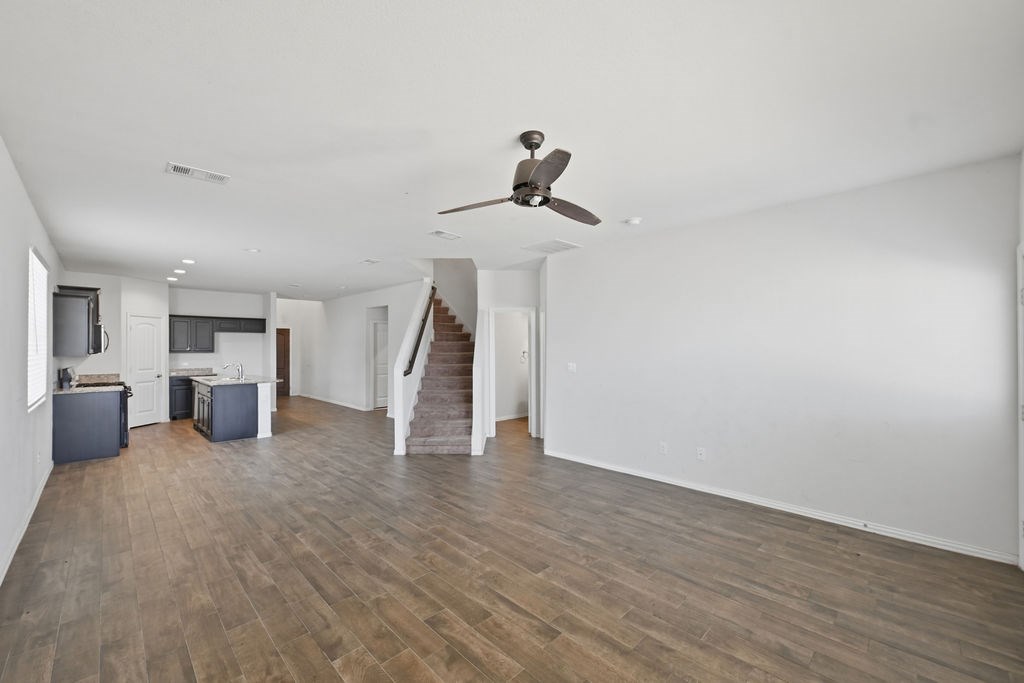 1719 Twin Falls Dr Property Photo 10