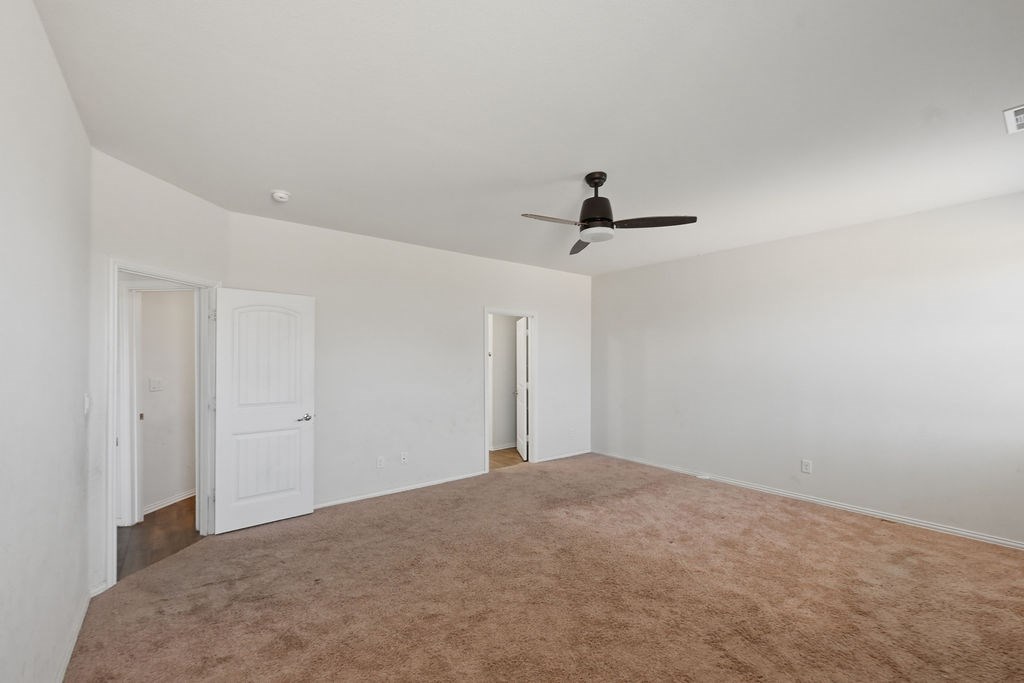 1719 Twin Falls Dr Property Photo 15