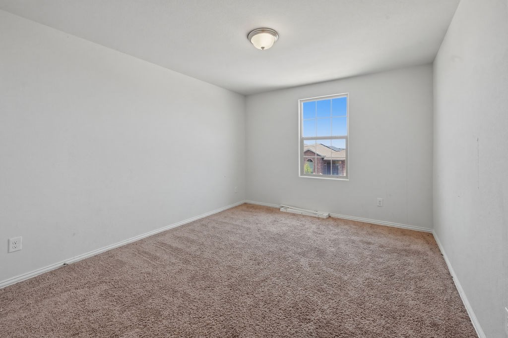 1719 Twin Falls Dr Property Photo 27