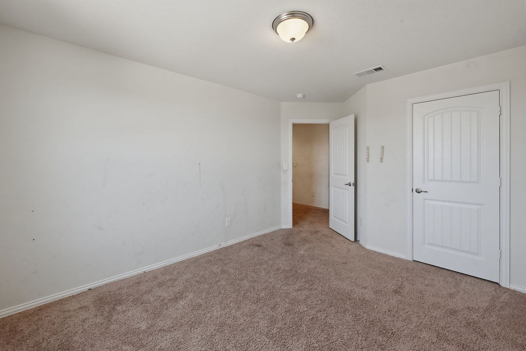 1719 Twin Falls Dr Property Photo 28