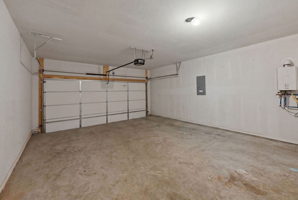 1719 Twin Falls Dr Property Photo 35