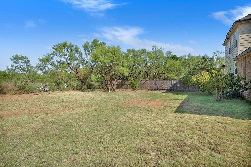 218 Echols St Property Photo 36