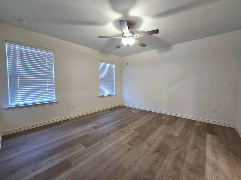 1317 Hogback Way Property Photo 14