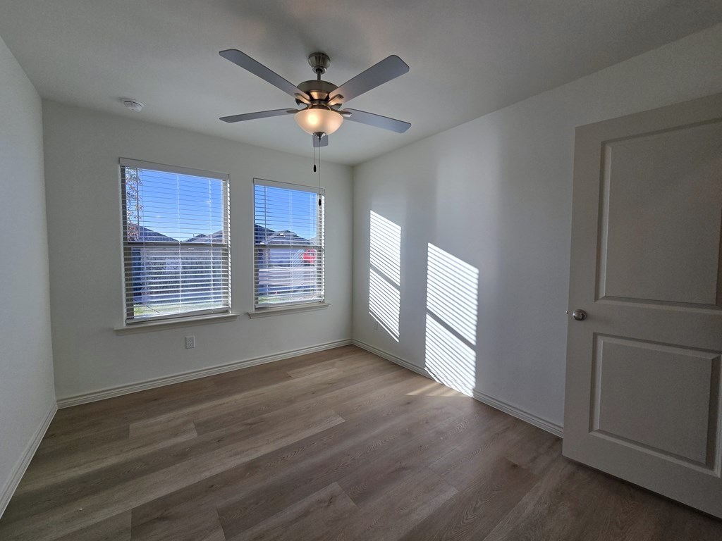 1317 Hogback Way Property Photo 21