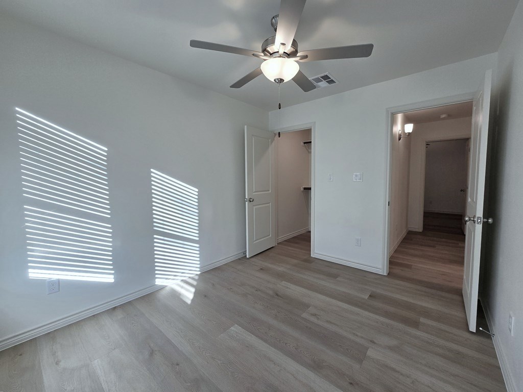 1317 Hogback Way Property Photo 22