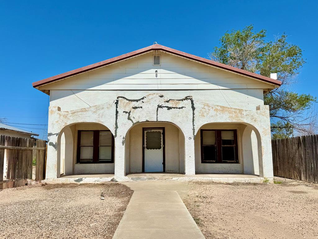 403 N Texas Property Photo 1