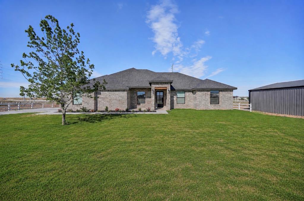 2808 County Rd 1089 Property Photo 1