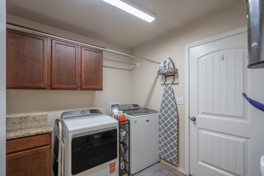 614 Dimaggio Ct Property Photo 26