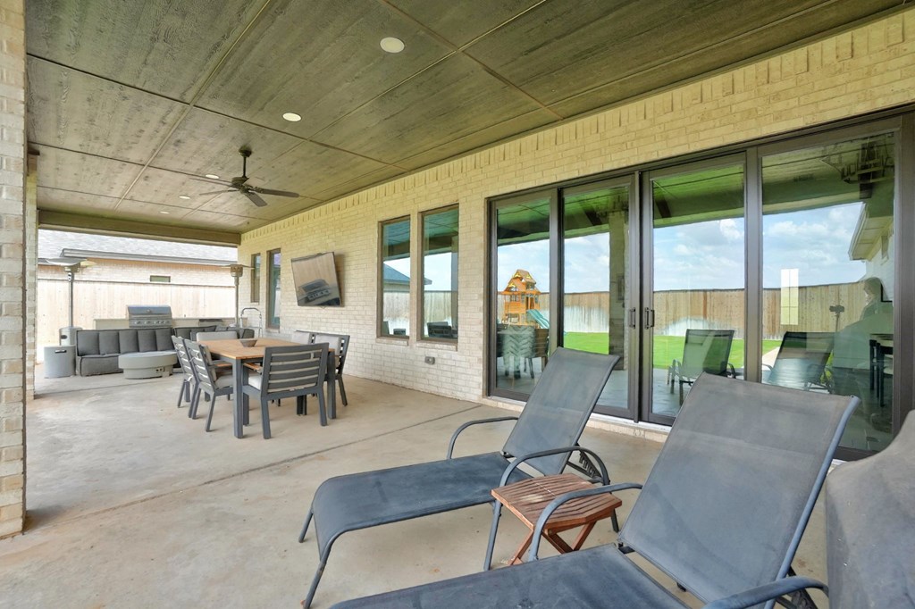 5012 Riverside Property Photo 52