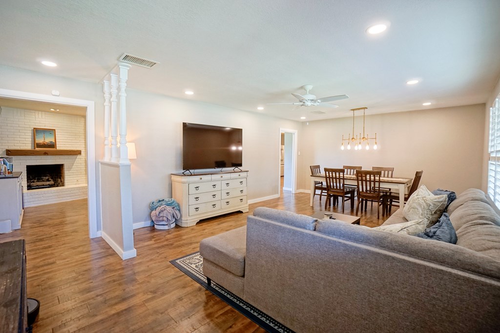 50096530 Property Photo 3