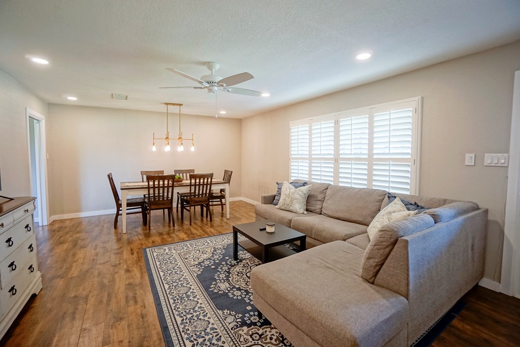50096530 Property Photo 6