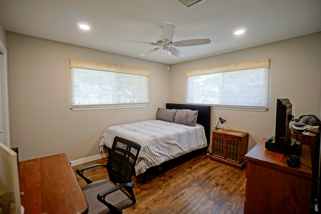 50096530 Property Photo 26