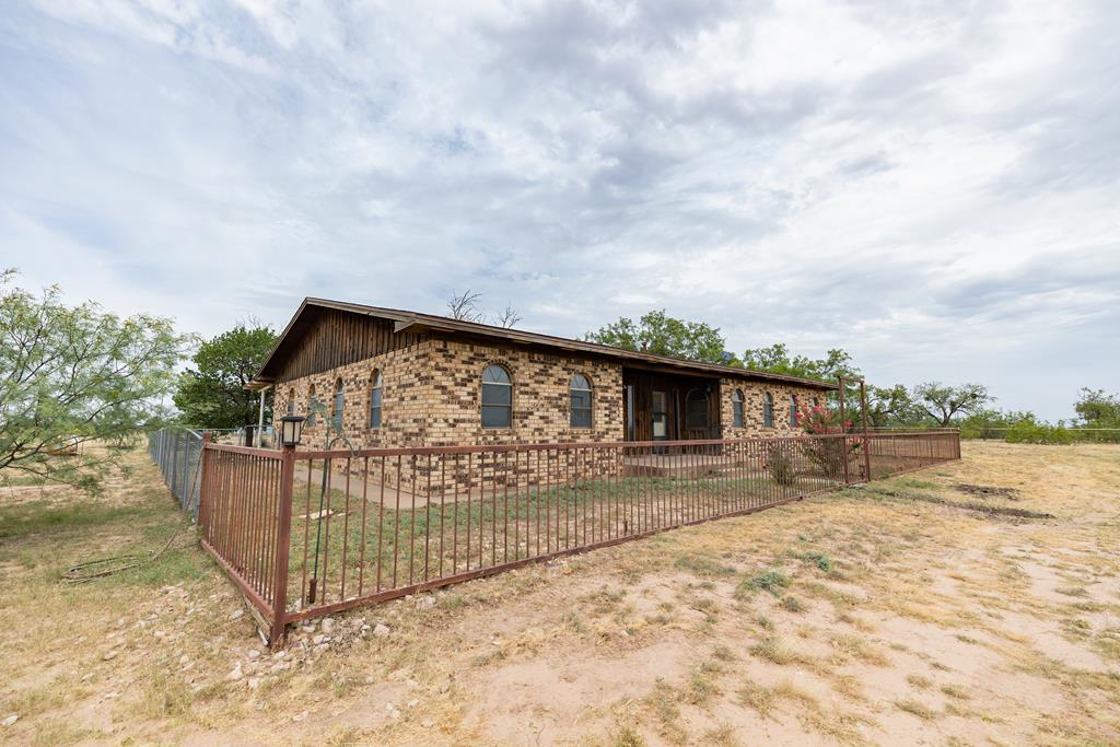373 County Rd 243 Property Photo 1