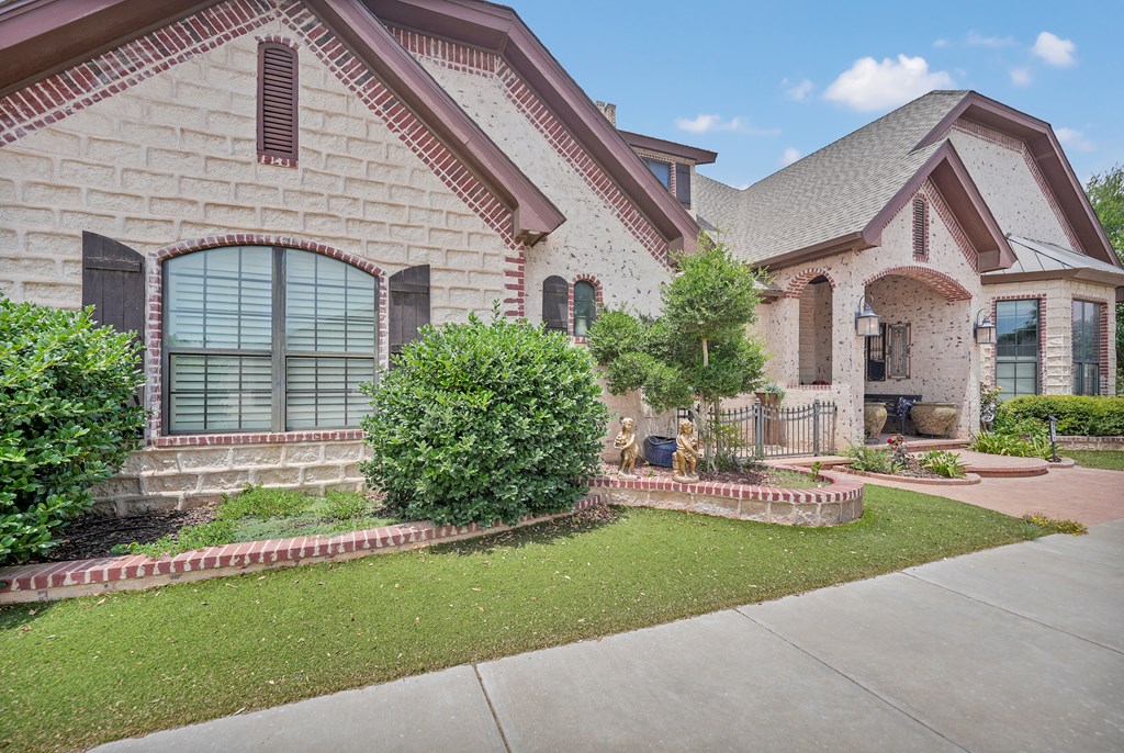 3311 Ebbets Property Photo 2