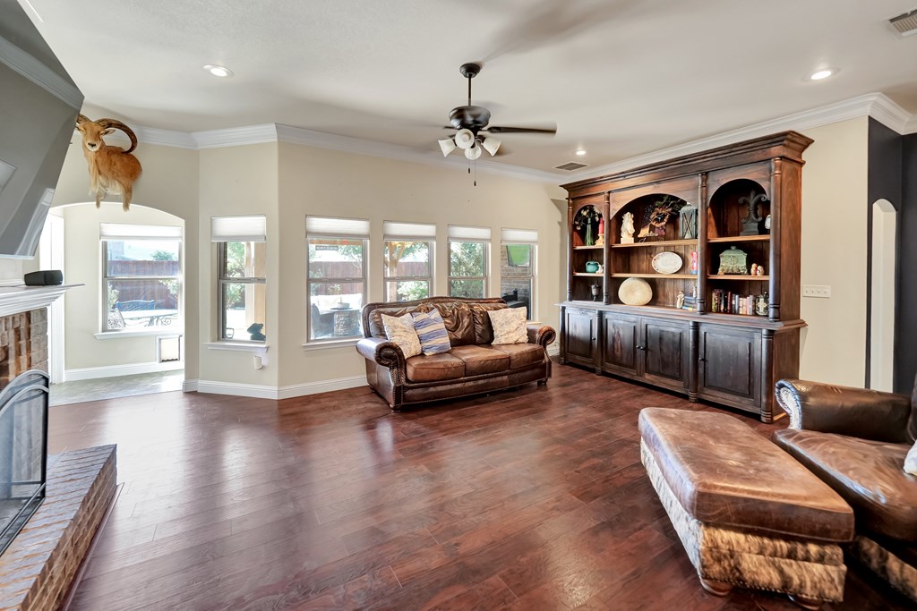 5609 Champions Dr Property Photo 15