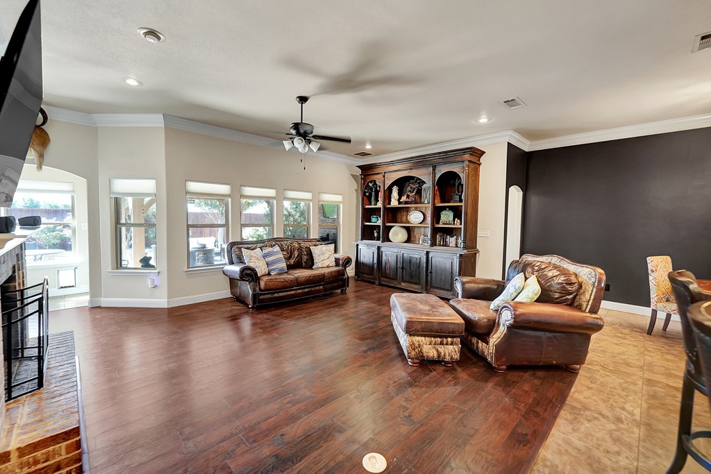 5609 Champions Dr Property Photo 18