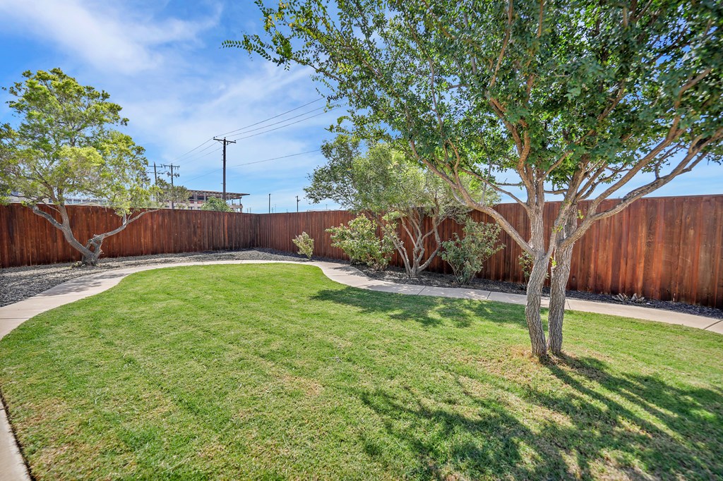 5609 Champions Dr Property Photo 46