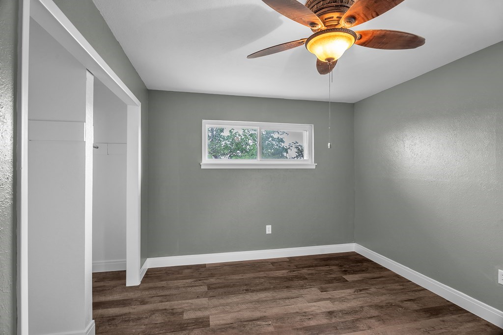 1714 Purdue Ave Property Photo 22