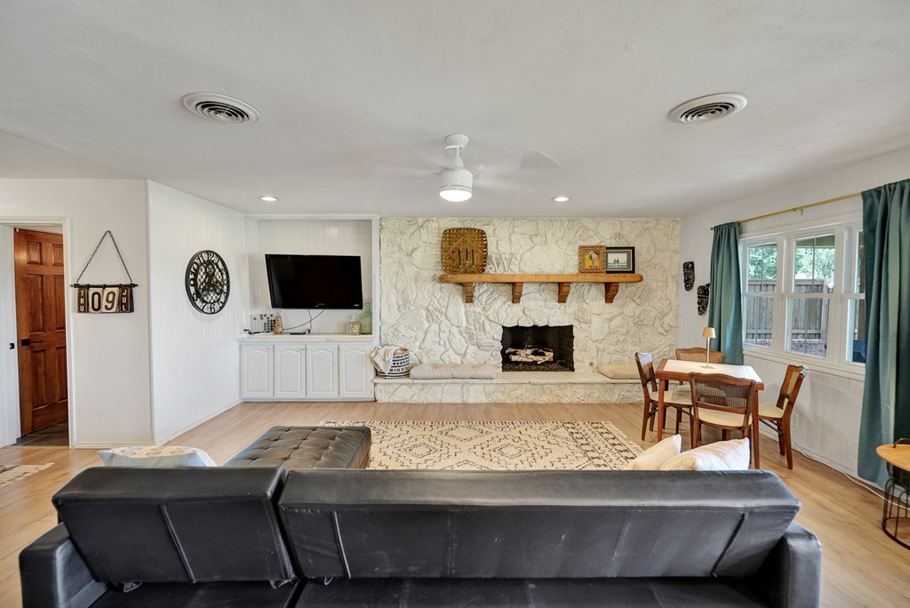 4502 Teakwood Trace Property Photo 16