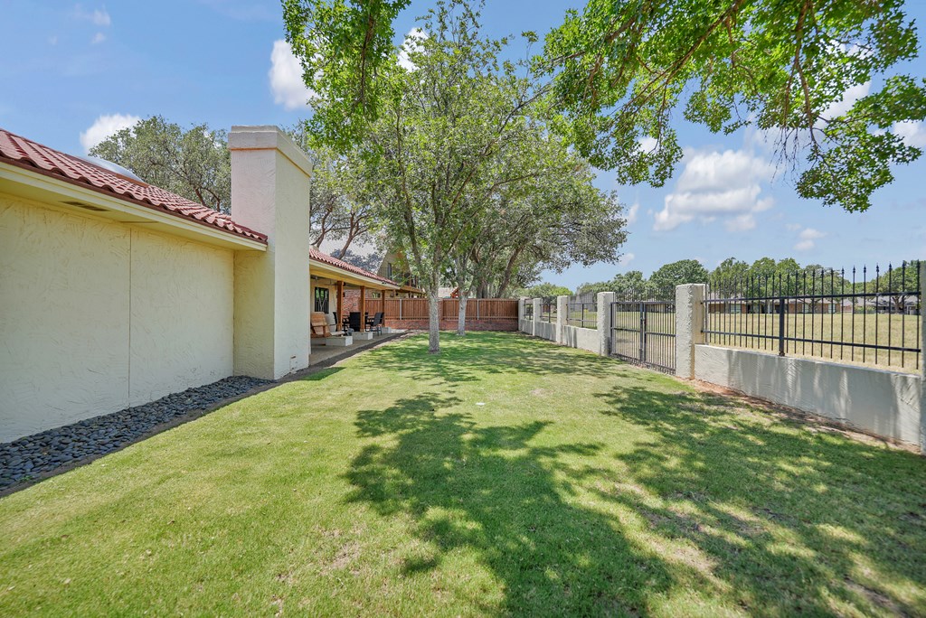 4502 Teakwood Trace Property Photo 39