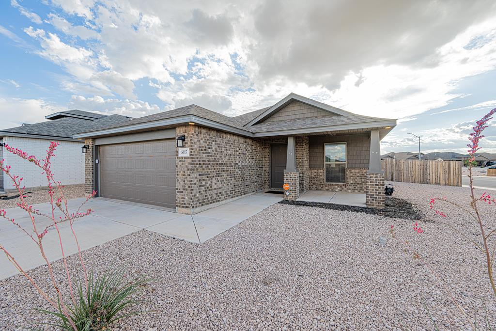 5917 Briscoe
