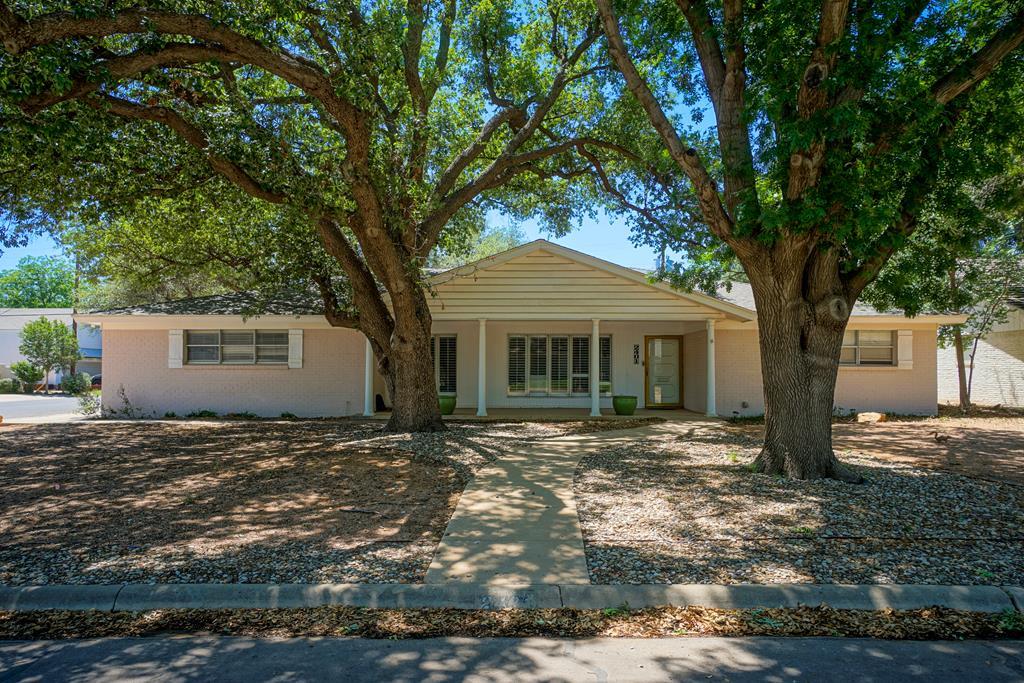 2401 Seaboard Ave Property Photo 1