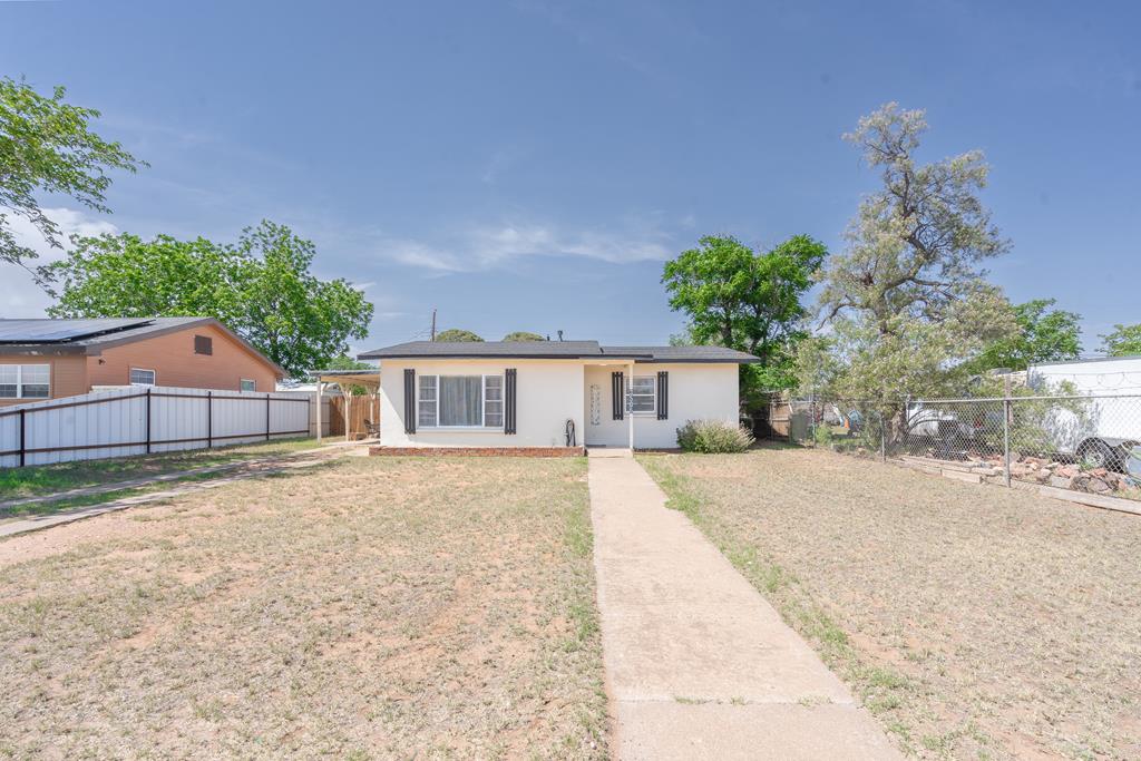 3506 Apache Dr Property Photo 1
