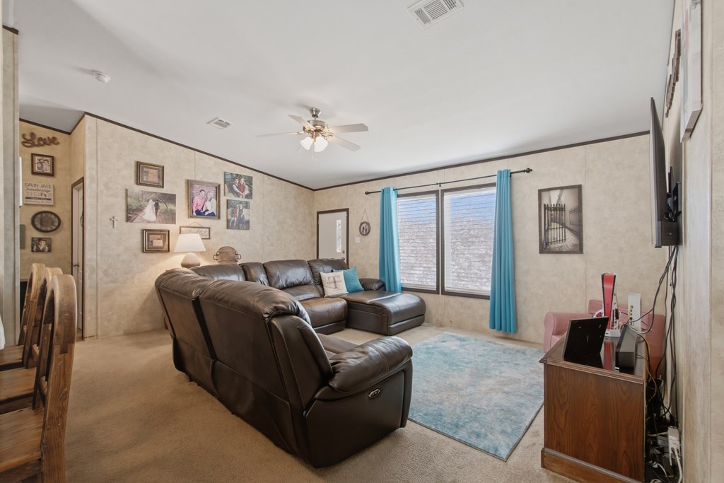 314 Dobbs Property Photo 4