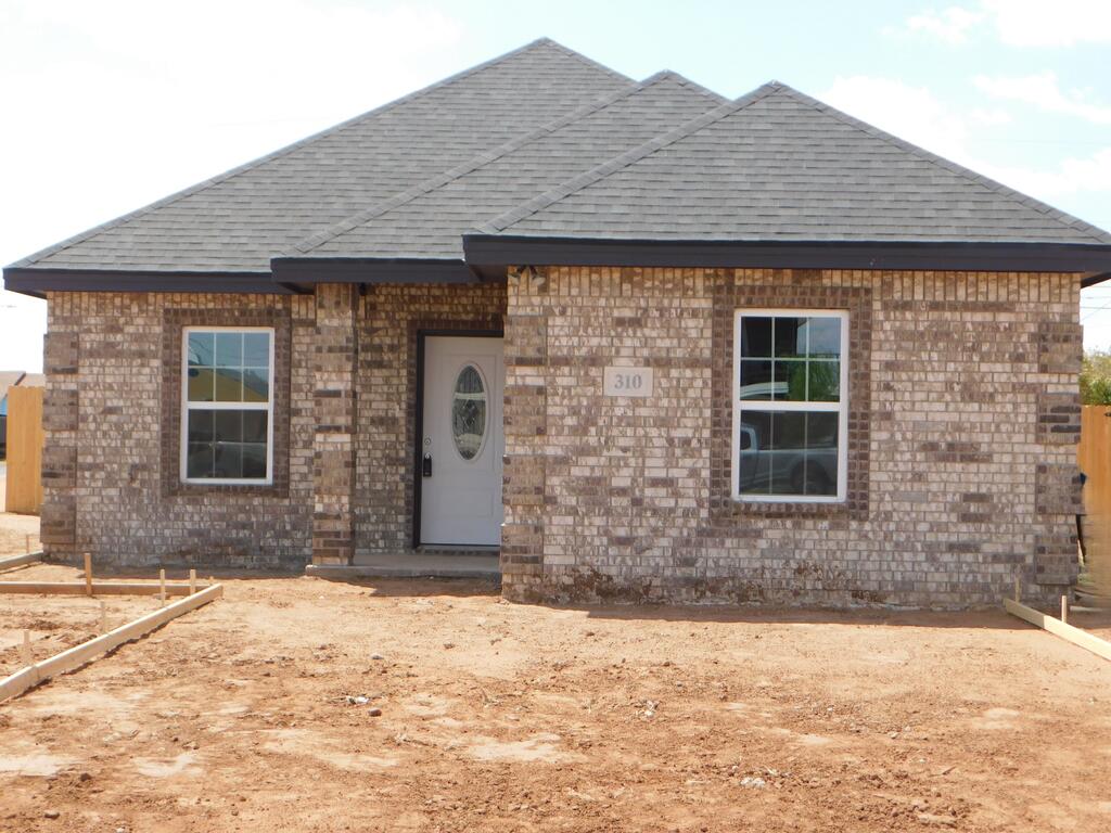 310 S Carver Property Photo 1